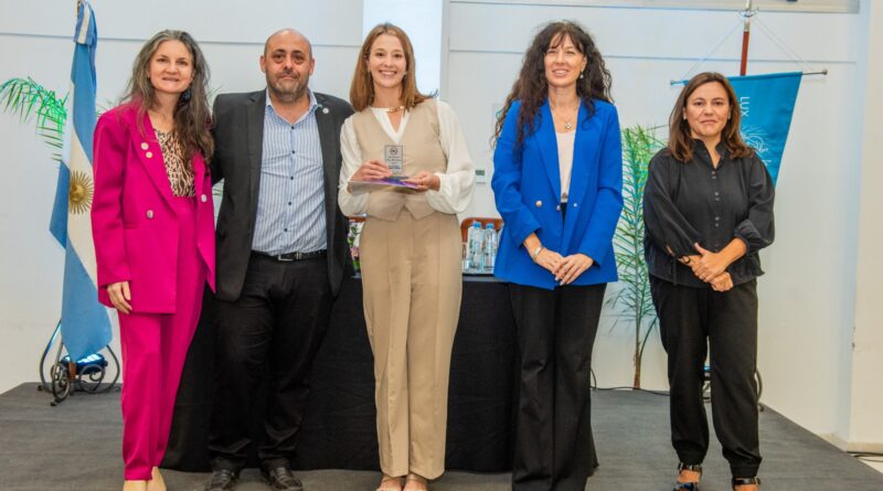 El CMVER acompañó el acto de colación de grado y posgrado en Esperanza